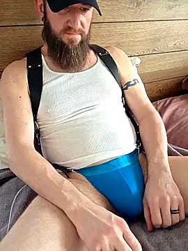 Icebearsticlese online show from 02-12-26, 10:16