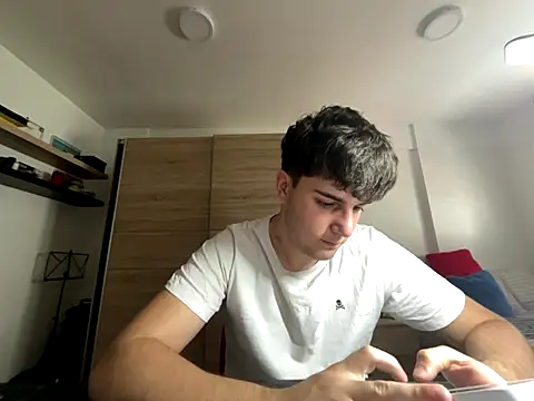 Pablogn24 online show from 10-15-25, 03:12