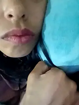 karolinee 66  online show from 01-03-25, 04:33