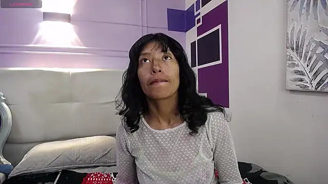 karolinee 66  online show from 12-13-25, 08:14