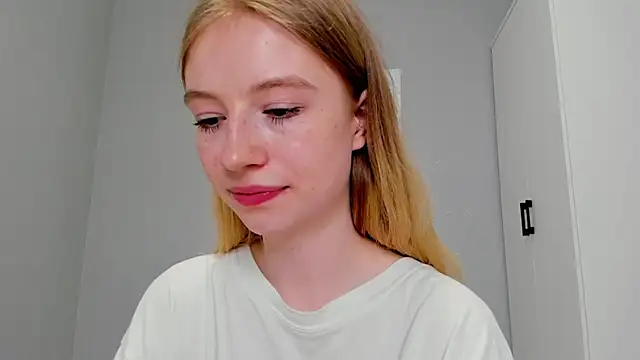 minidivaa  online show from 01-24-25, 11:12