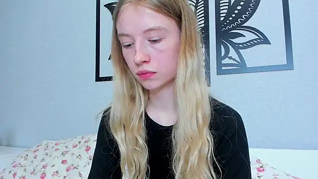 minidivaa  online show from 02-08-25, 05:29