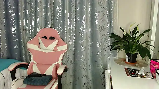 MissBigNipples online show from 07-15-26, 03:01