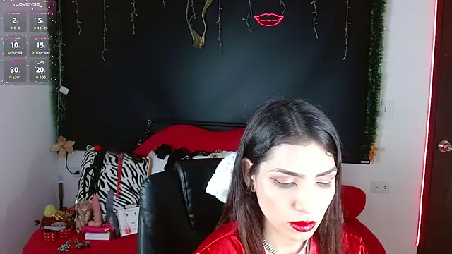 Carolaine69  online show from 12-14-24, 01:59