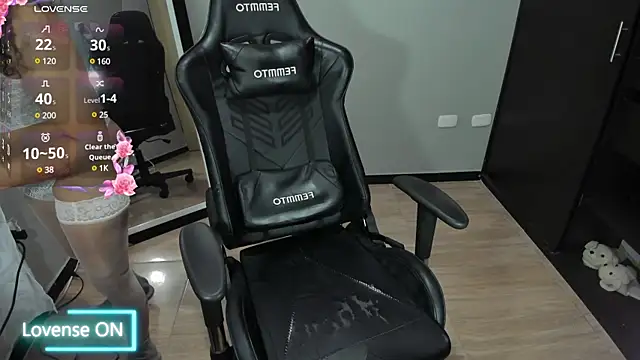 Snapshot of MeganDaviees chatting on 02-10-25, 11:25 MeganDaviees online show from 02-10-25, 11:25