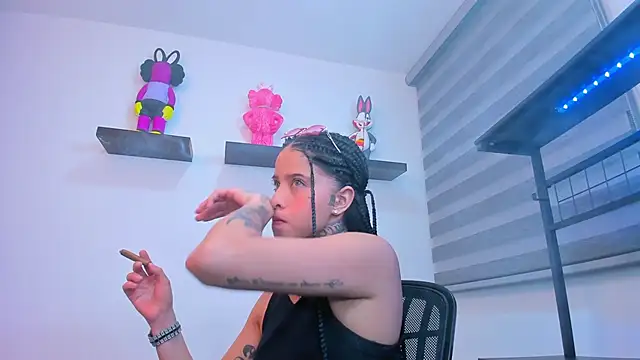 Snapshot of Gangster_Girl chatting on 10-04-25, 12:52 Gangster Girl online show from 10-04-25, 12:52