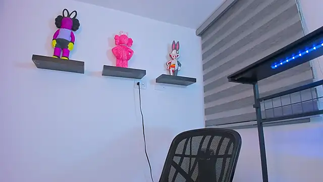 Gangster Girl online show from 11-20-25, 12:55