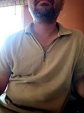 Snapshot of daddy_indian chatting on 02-20-25, 10:05 daddy indian online show from 02-20-25, 10:05