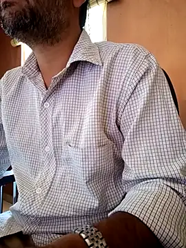 Snapshot of daddy_indian chatting on 03-13-25, 05:43 daddy indian online show from 03-13-25, 05:43