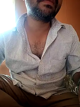 Snapshot of daddy_indian chatting on 03-13-25, 09:43 daddy indian online show from 03-13-25, 09:43