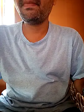 Snapshot of daddy_indian chatting on 03-21-25, 04:17 daddy indian online show from 03-21-25, 04:17