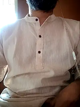 Snapshot of daddy_indian chatting on 09-15-25, 04:23 daddy indian online show from 09-15-25, 04:23
