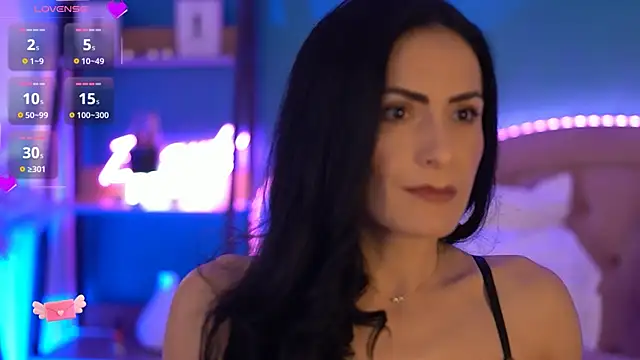 Snapshot of RaisaVawn chatting on 04-14-26, 06:08 RaisaVawn online show from 04-14-26, 06:08