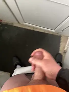 Snapshot of nik99xxx chatting on 03-29-26, 10:04 nik99xxx online show from 03-29-26, 10:04