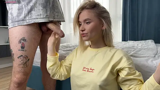 Adelovenick online show from 10-12-25, 07:51