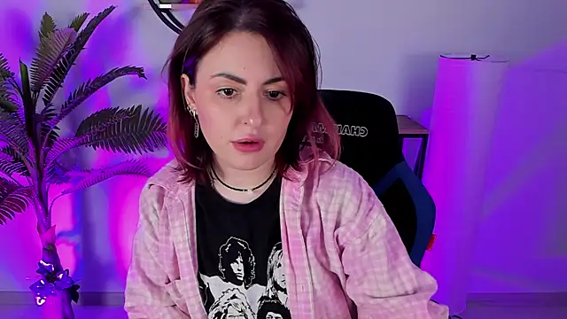 Lana  May online show from 03-06-25, 12:09