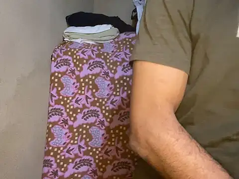 Snapshot of GaaTto chatting on 03-13-25, 02:38 GaaTto online show from 03-13-25, 02:38