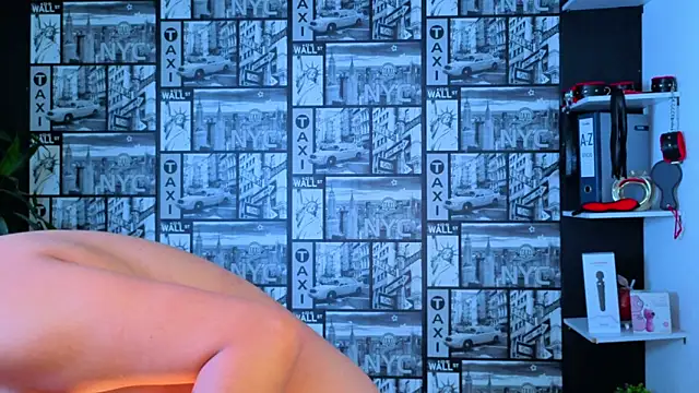 EmiGomez  online show from 06-19-26, 03:22