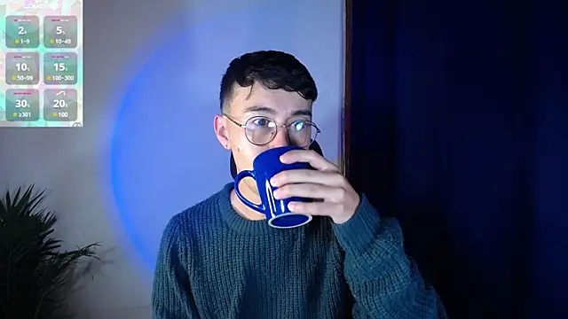 Snapshot of cameron_cum chatting on 12-17-24, 10:34 cameron cum online show from 12-17-24, 10:34