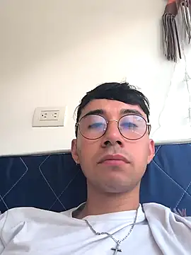 Snapshot of cameron_cum chatting on 12-25-24, 05:15 cameron cum online show from 12-25-24, 05:15