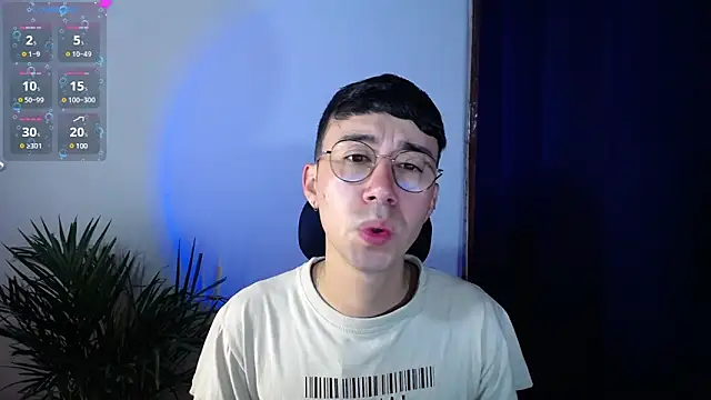 Snapshot of cameron_cum chatting on 12-30-24, 10:53 cameron cum online show from 12-30-24, 10:53
