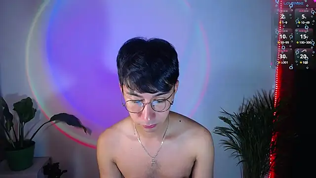 Snapshot of cameron_cum chatting on 02-08-25, 01:33 cameron cum online show from 02-08-25, 01:33