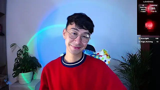 Snapshot of cameron_cum chatting on 03-14-25, 02:52 cameron cum online show from 03-14-25, 02:52