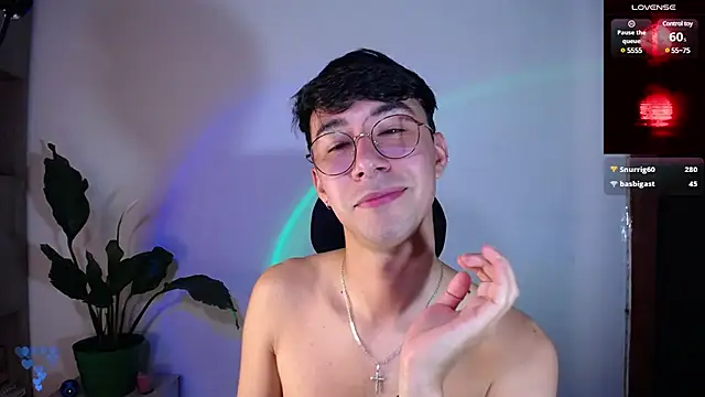 Snapshot of cameron_cum chatting on 03-18-25, 05:53 cameron cum online show from 03-18-25, 05:53