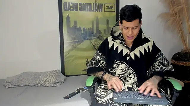 Snapshot of jamesinked_ chatting on 01-09-26, 06:42 jamesinked online show from 01-09-26, 06:42