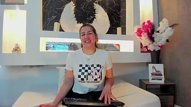 Cinthya mjs online show from 10-17-25, 12:08