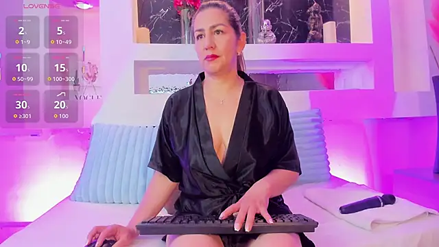 Snapshot of Cinthya_mjs chatting on 04-29-26, 12:20 Cinthya mjs online show from 04-29-26, 12:20