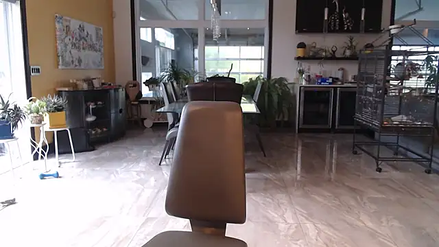 Toy-Daddy online show from 10-24-25, 08:49