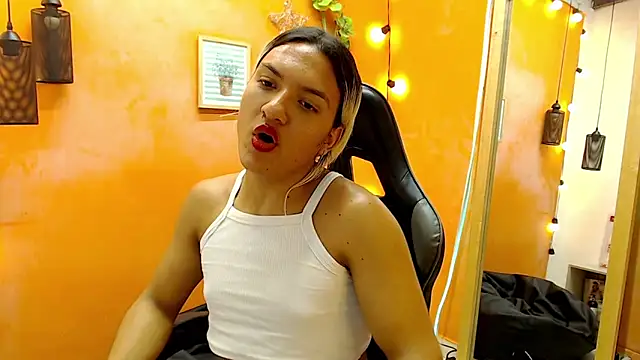 aslyhernandez 7 online show from 01-25-25, 08:21