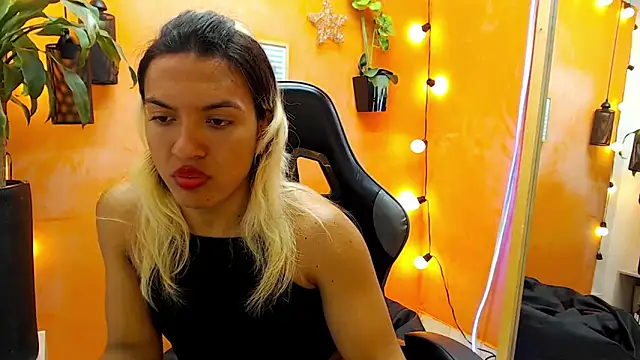 aslyhernandez 7 online show from 01-27-25, 05:26