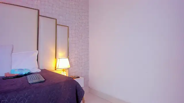 Victoriaa millers online show from 01-10-25, 09:13