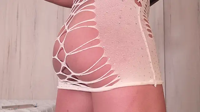 Victoriaa millers online show from 06-18-26, 11:36