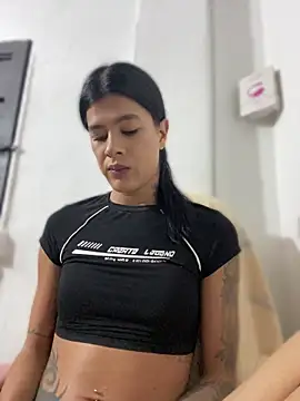daniigarcia online show from 04-30-26, 01:56