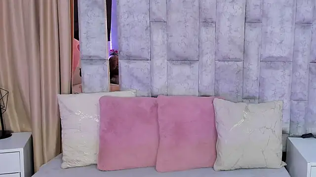 lila noa online show from 11-28-25, 07:27