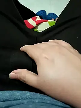 Snapshot of beautiful_hands_ chatting on 12-12-24, 06:57 beautiful hands  online show from 12-12-24, 06:57