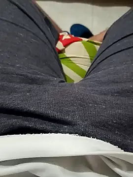 Snapshot of beautiful_hands_ chatting on 01-27-25, 06:09 beautiful hands  online show from 01-27-25, 06:09