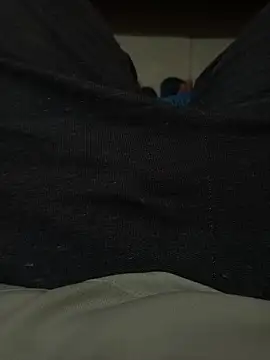 beautiful hands  online show from 11-13-25, 06:45