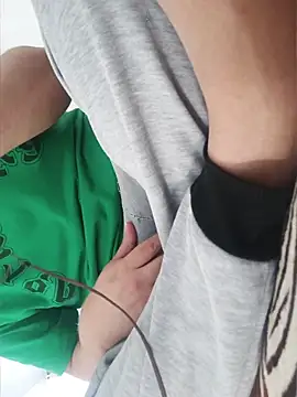 beautiful hands  online show from 04-30-26, 08:57