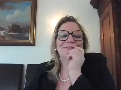 Silkesquirt online show from 12-20-24, 11:21