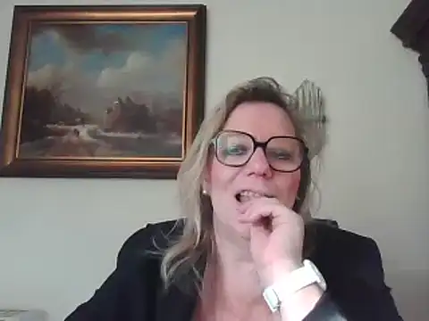 Silkesquirt online show from 01-13-25, 01:49