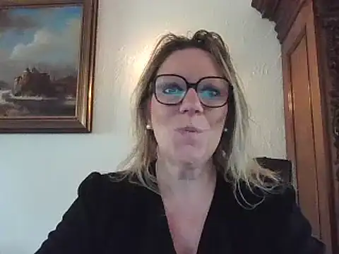 Silkesquirt online show from 02-17-25, 08:09