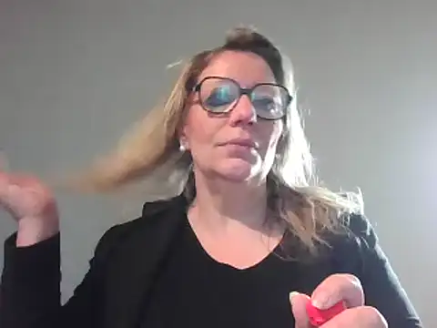 Silkesquirt online show from 03-06-25, 07:47