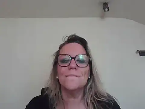 Silkesquirt online show from 03-06-25, 01:35
