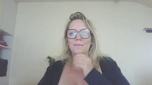Silkesquirt online show from 09-21-25, 08:27