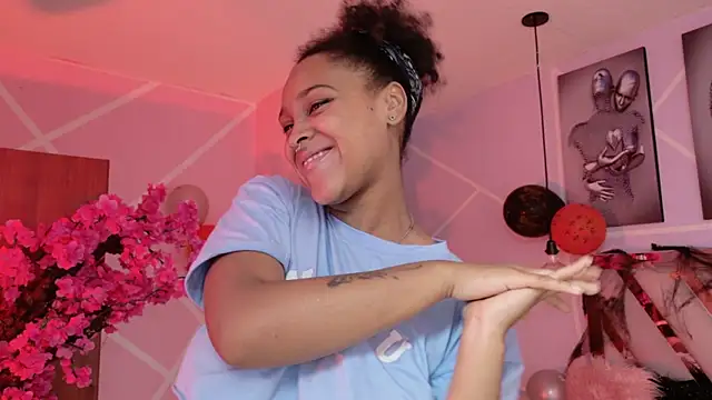 Elith noa online show from 10-23-25, 07:23