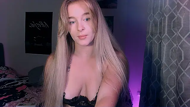 Snapshot of Eva_Jaya chatting on 10-22-25, 01:22 Eva Jaya online show from 10-22-25, 01:22